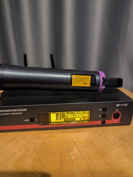 Радиомикрофон Sennheiser EW100 G3