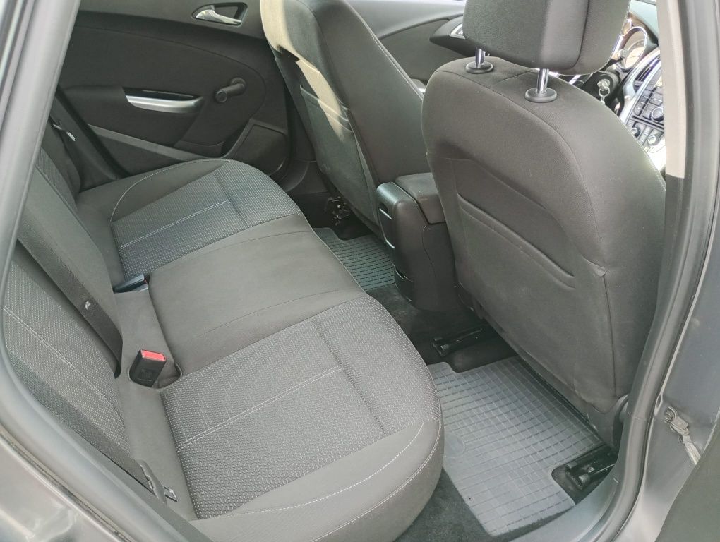 Opel Astra IV 1.6 LPG 115 km, 2010 r.  bardzo dobry stan techniczny.