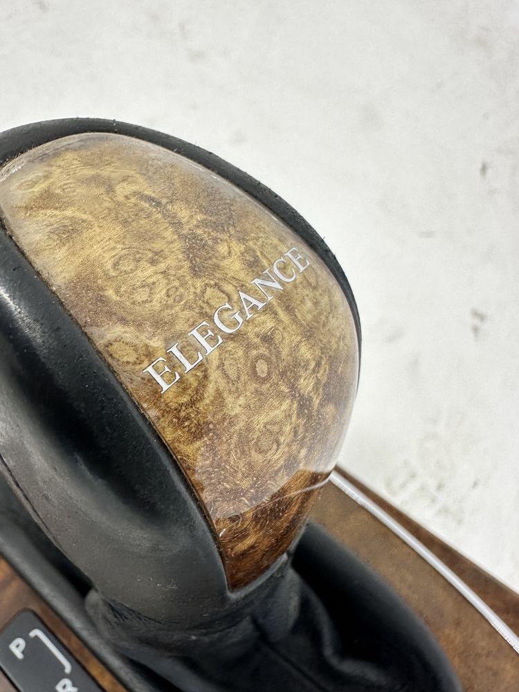 Mercedes E W211 wybierak skrzyni biegów gałka automat elegance