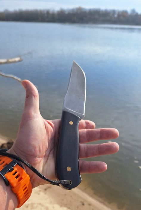 Nóż custom Ostbat od Batora