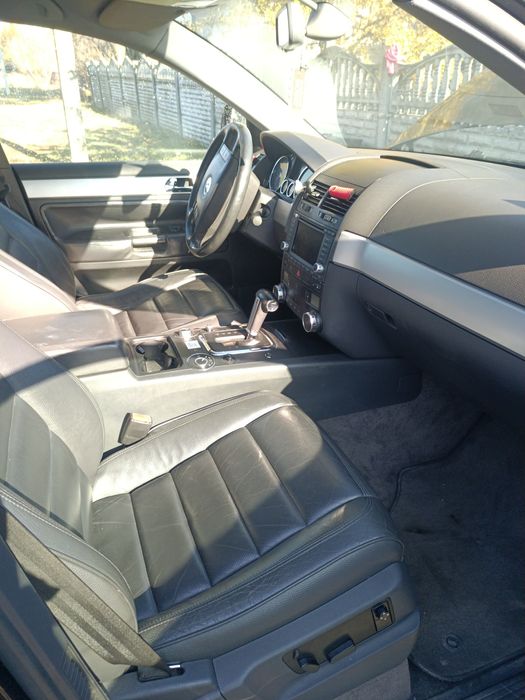 Продам туарег 5.0 дизель на пневмі для військового