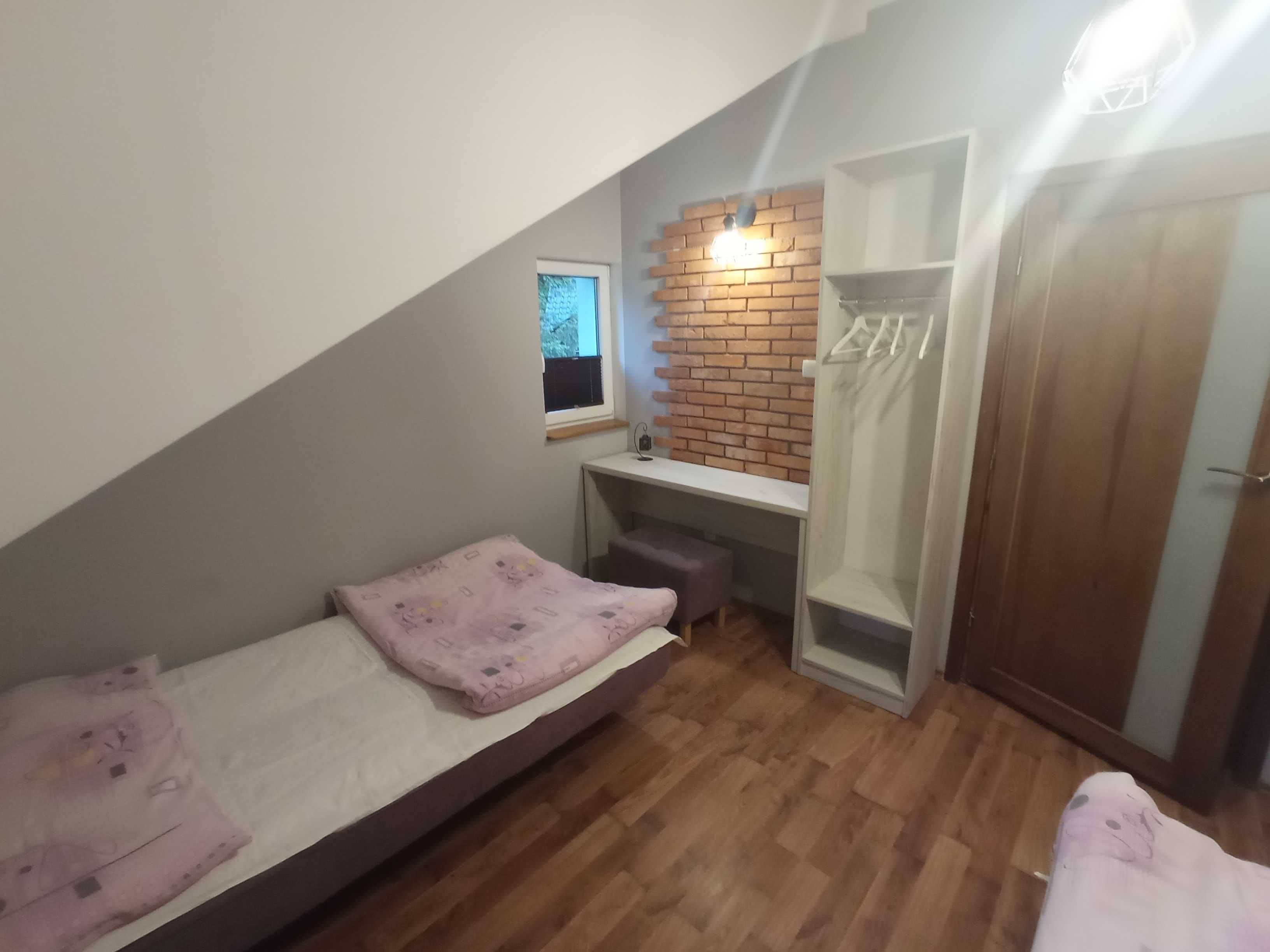 domek, apartament, noclegi nad jeziorem, dla pracowników