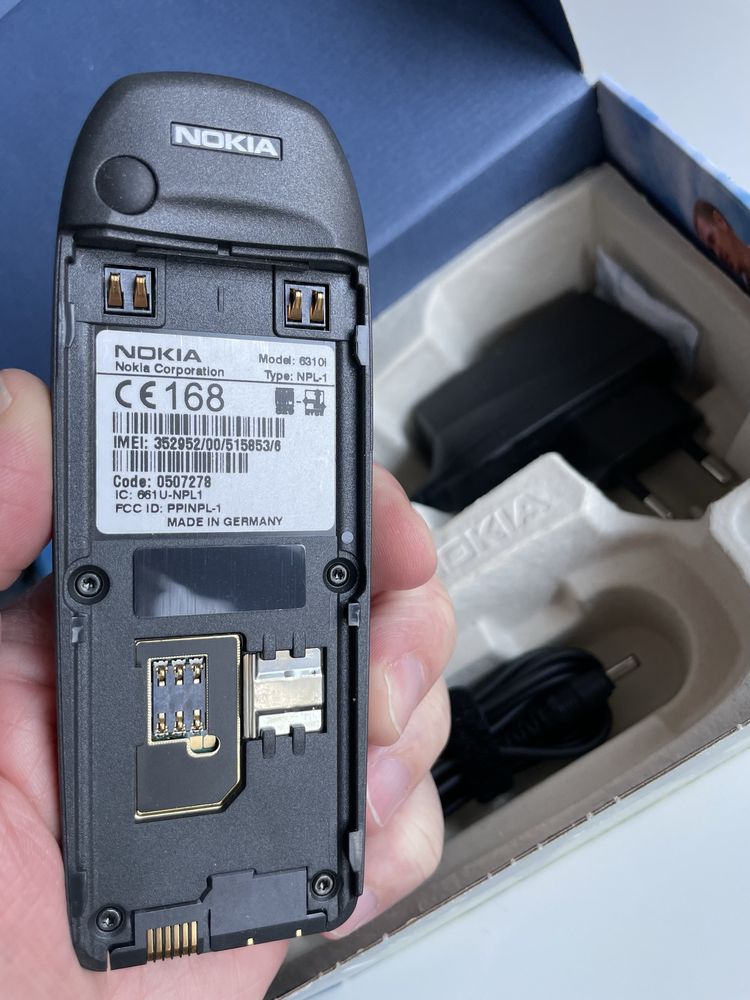 Nokia 6310i Oryginał.   Fabrycznie nowy komplet srebna