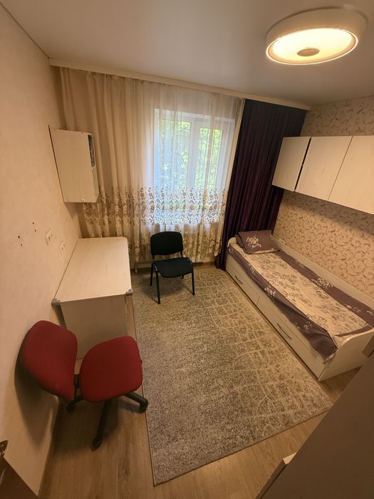 Пропоную в оренду 3 кім по Героїв України