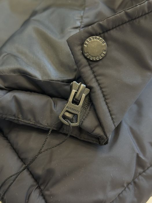 Burberry Puffer Jacket / пуховик-жилетка бьорбері