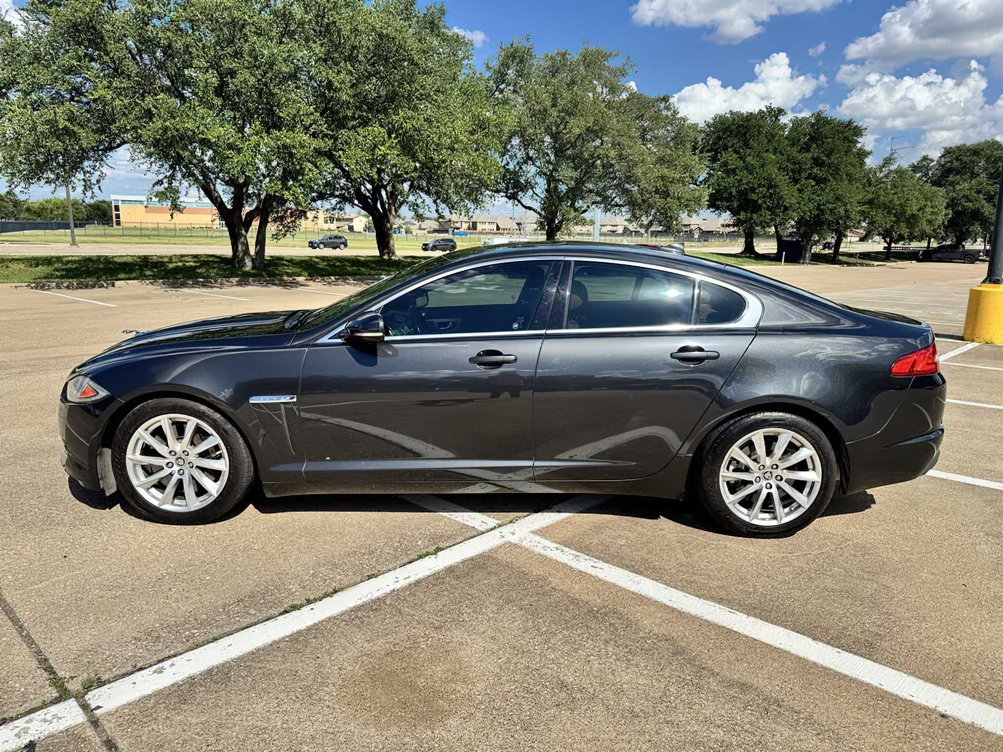 2013 Jaguar XF XF 2.0L I4T