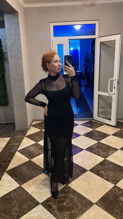 Сукня вечірня, в сітку. Дуже гарна! Розмір: s/m