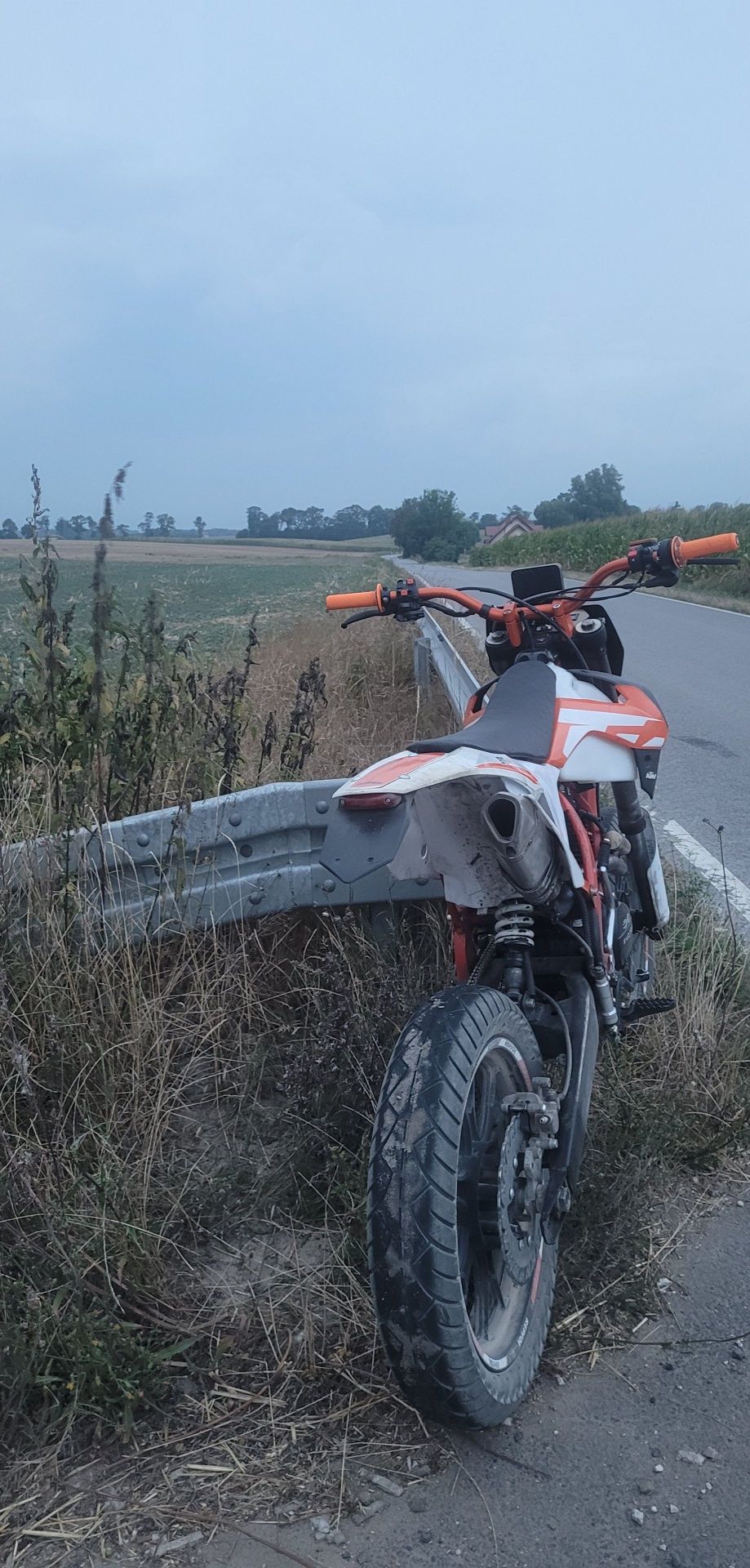 Cross 250 projekt supermoto w całości