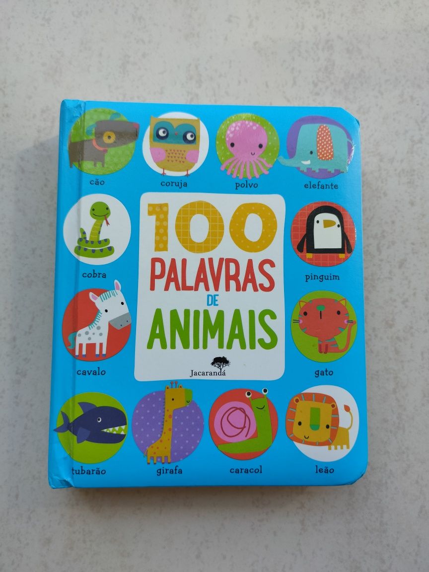 Brinquedos/ livros de Bebé