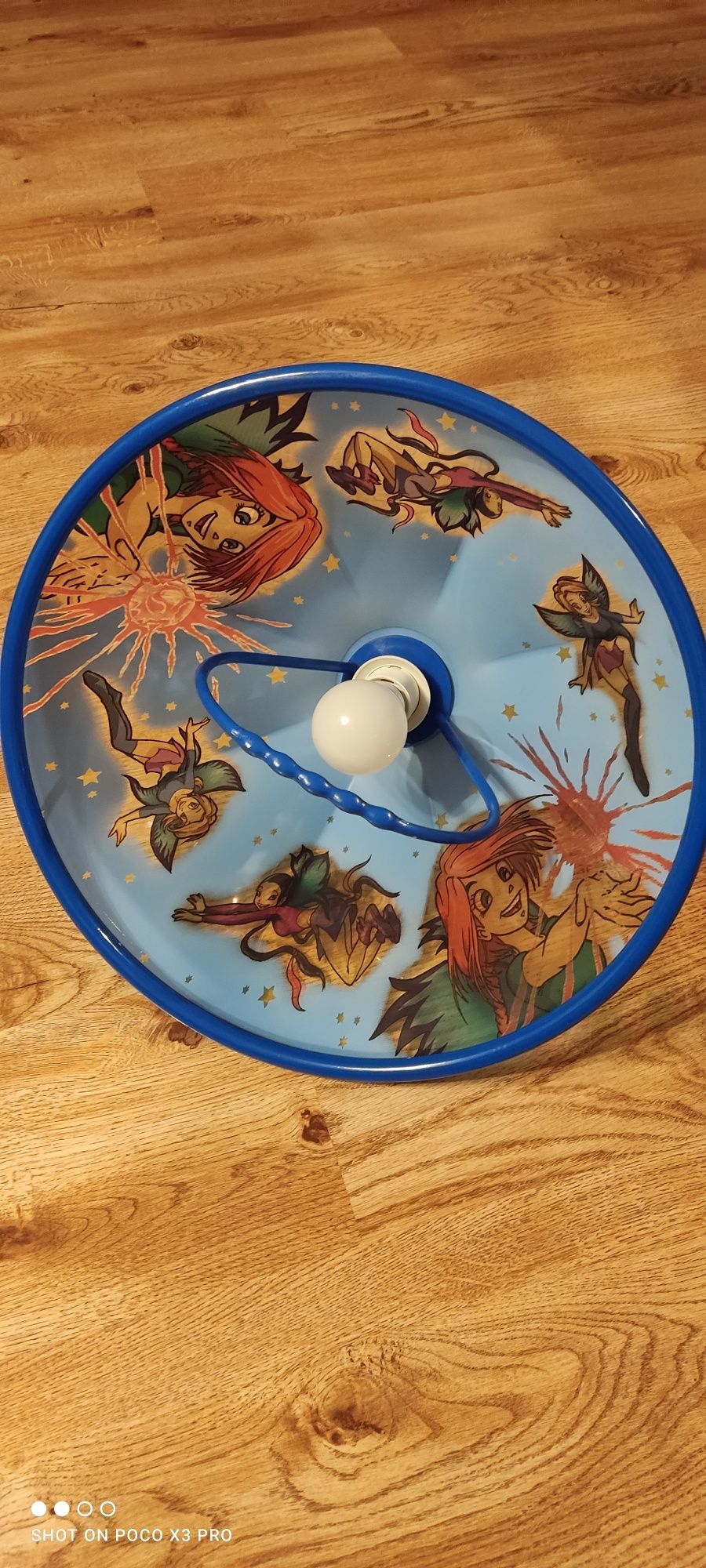 Lampa wisząca z motywem WITCH