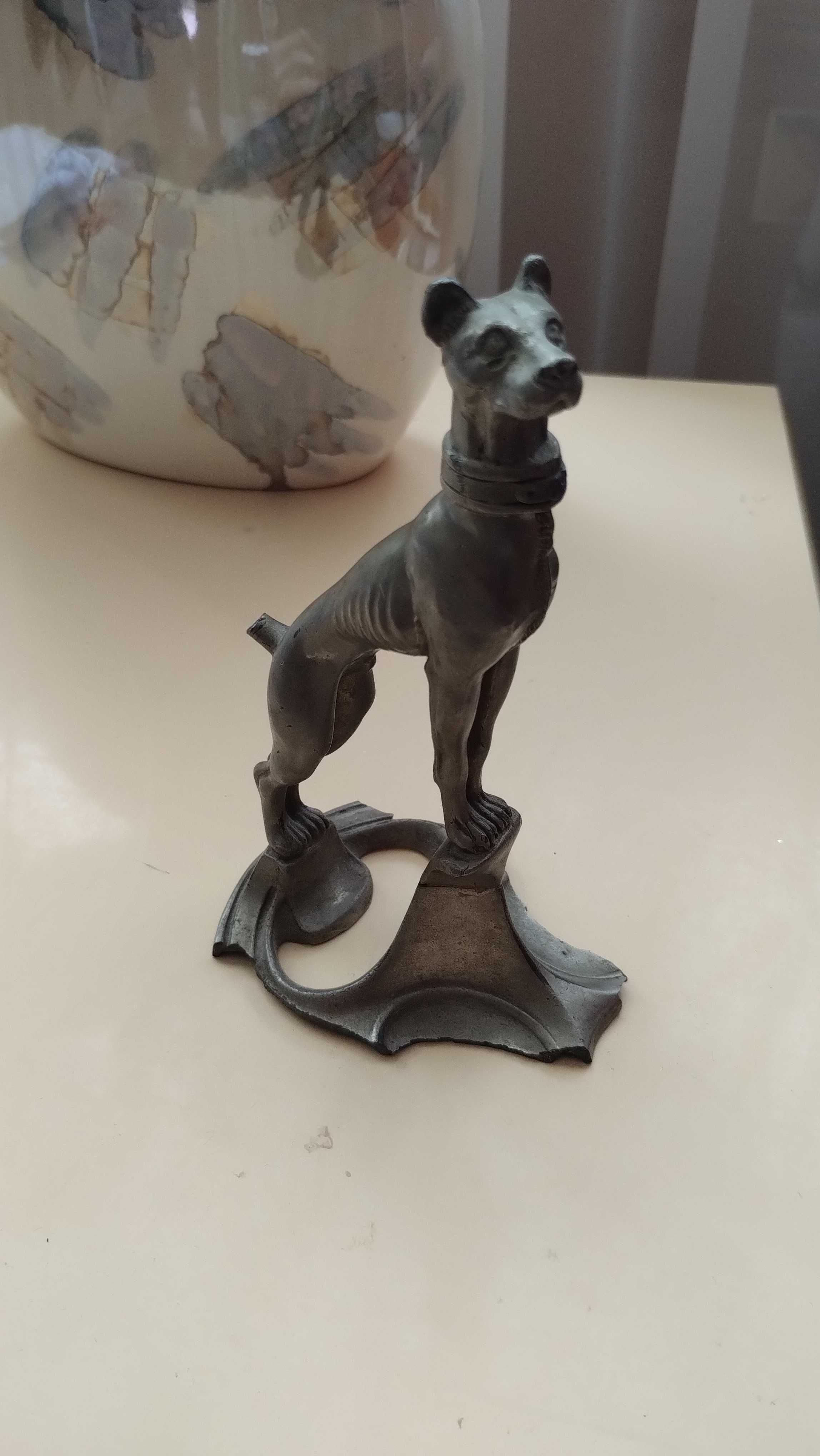 Figurka psa około 100 letnia