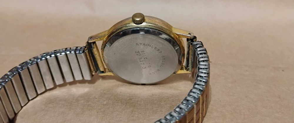 Zegarek  Męski Pratina pozłacany 17 kamieni niemiecki lata 70 Dugena