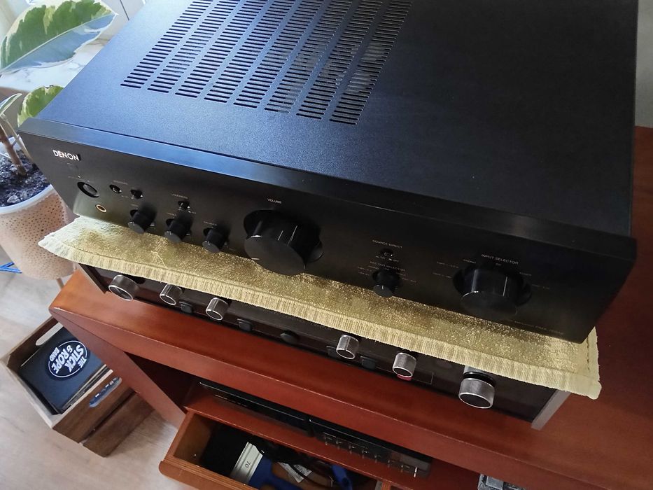 Amplificador Denon pma-700ae