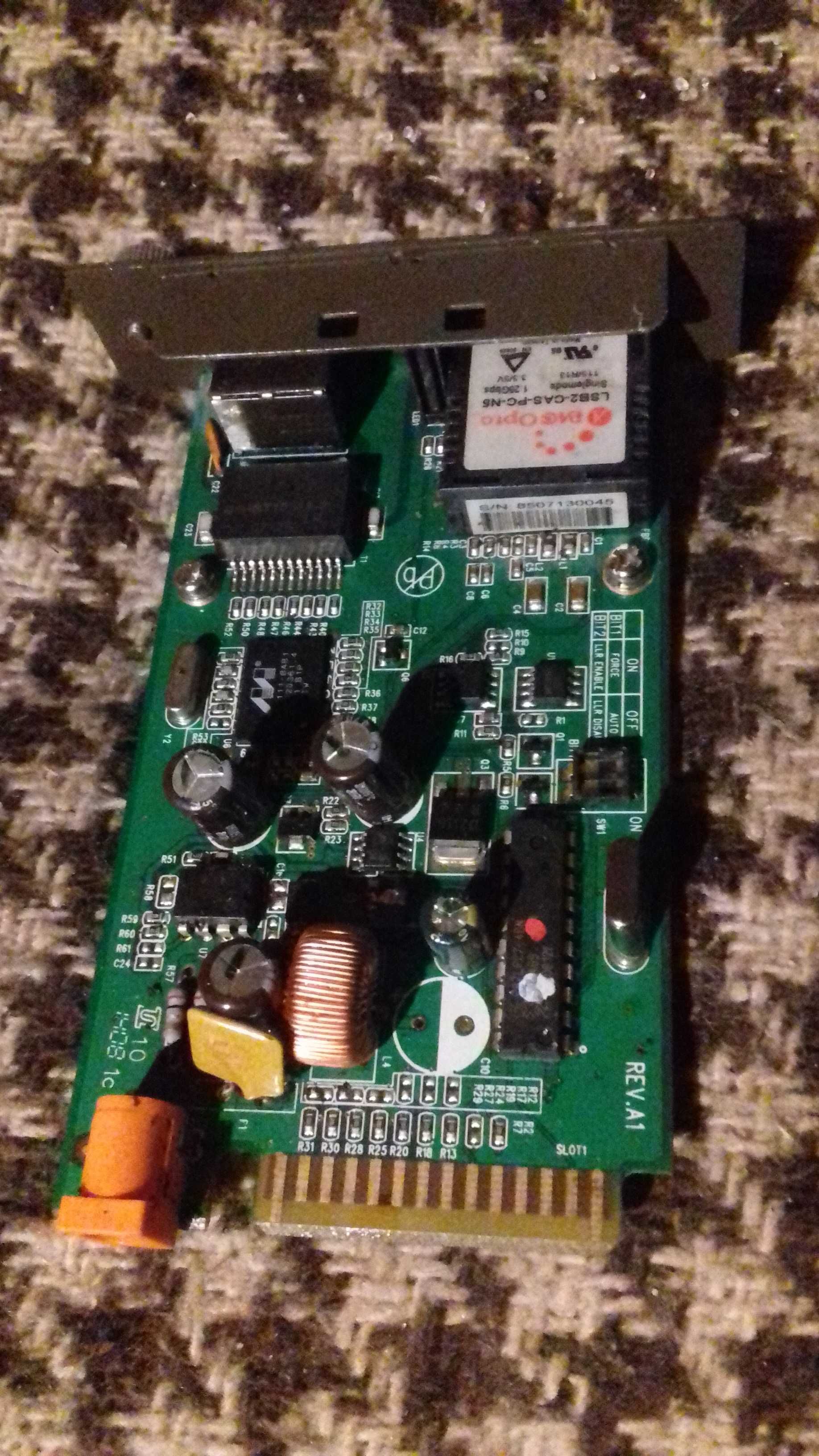 MЕДИАКОНВЕКТОР #D-Link# model:  "DMC-1910T" и "DMC-8100C"