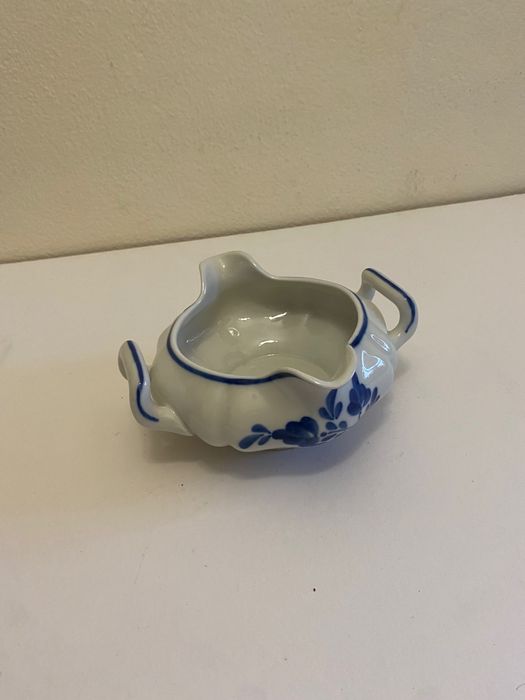 Molheira em louça tradicional de Viana do Castelo pintada a mão