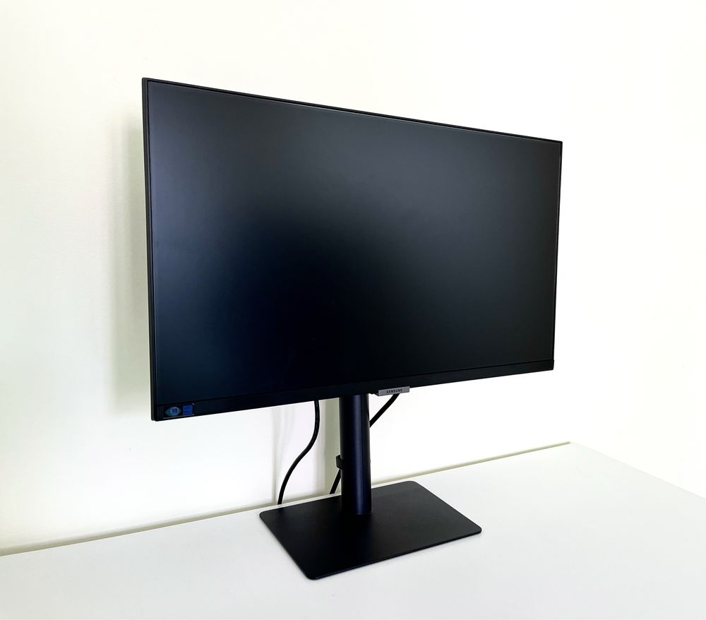 Monitor Samsung LS24A600UCUXEN Profissional QHD de 24"