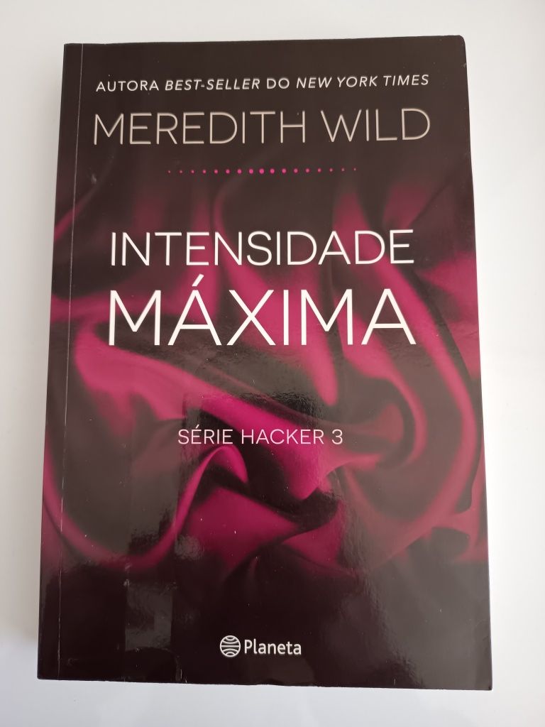 Intensidade Máxima- Meredith Wild COM PORTES