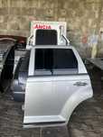 Porta traseira esq Chrysler PT Cruiser, completa