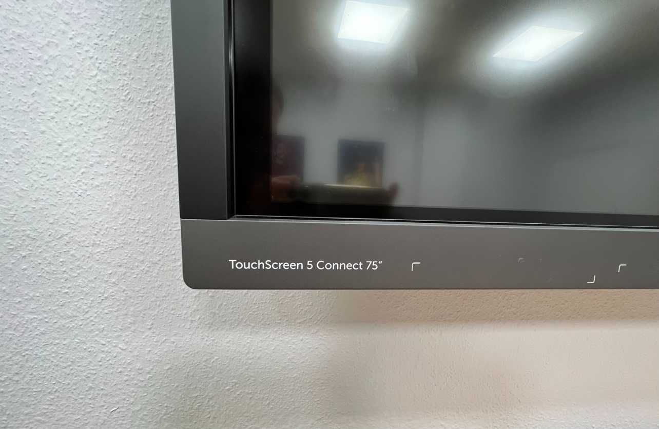 Avtek TouchScreen 5 Connect 75' & 65' - 3 szt dostępnych monitorów