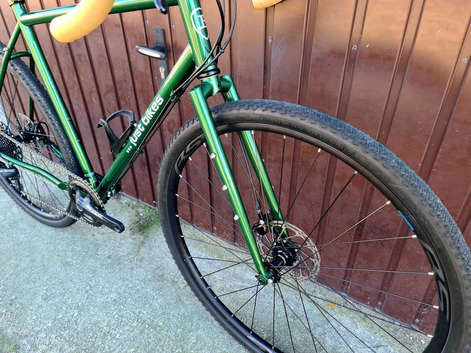 JUST BIKES JB06 / Stal CrMo 4130 / Hydraulika / Sram Apex 11s / Gravel