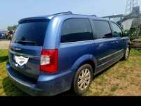 Chrysler town & country 2012