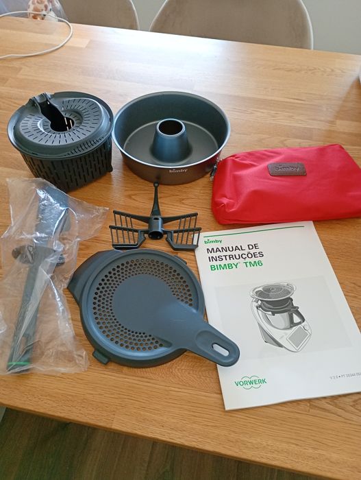 Bimby tm6 oferta de saco de transporte e forma de bolos
