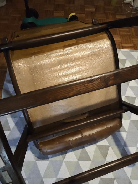 Cadeira de baloiço (para restauro - revestimento)