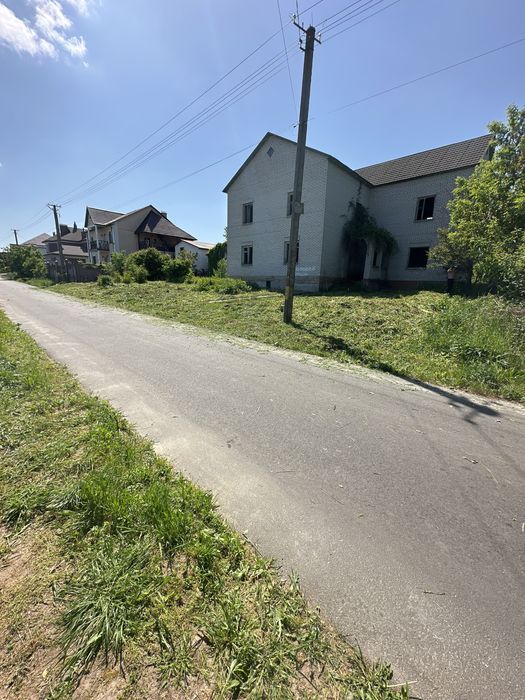 Будинок із характером: велика площа, 12 соток землі!