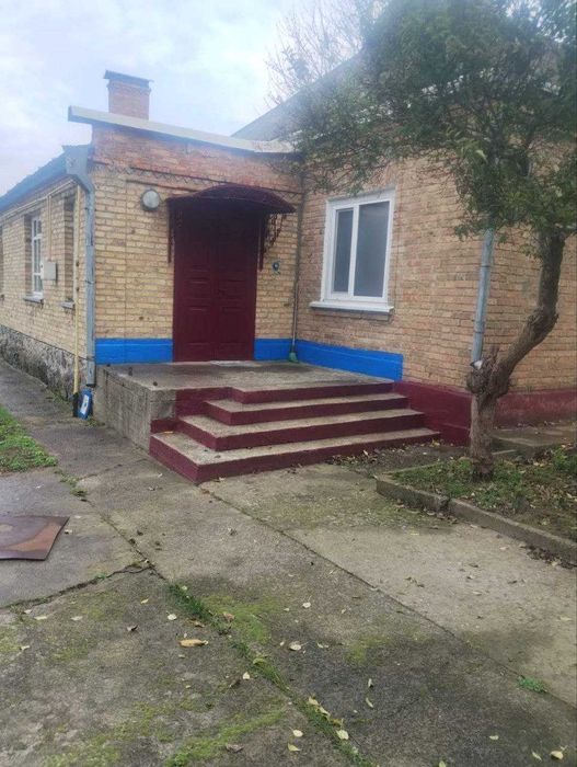 Продається будинок в м. Канів