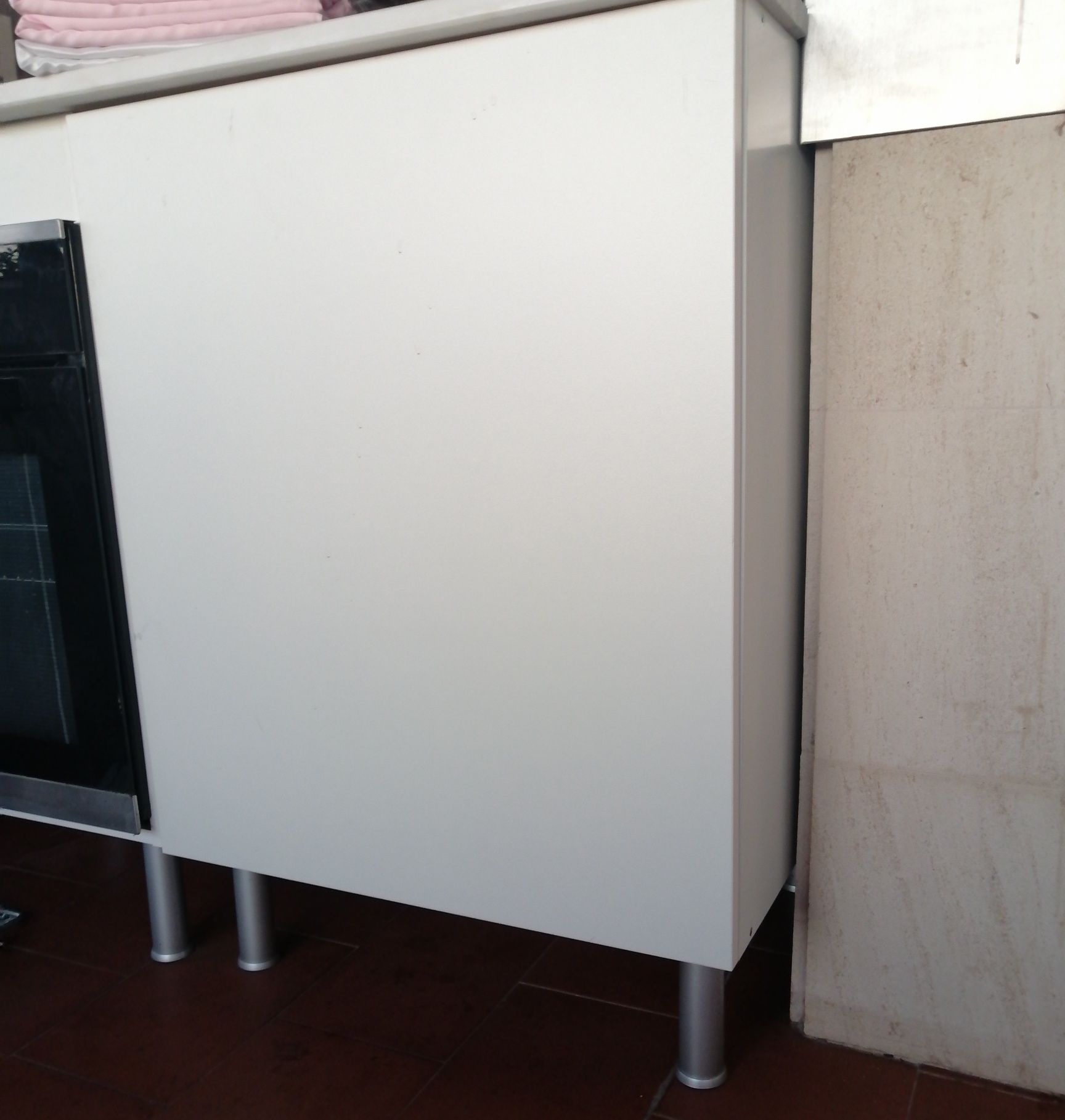 2 módulos móveis de cozinha