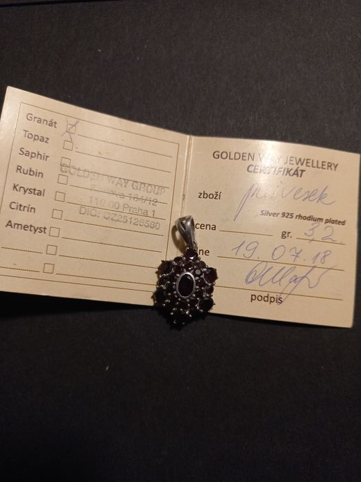 Підвіска срібло з гранатом