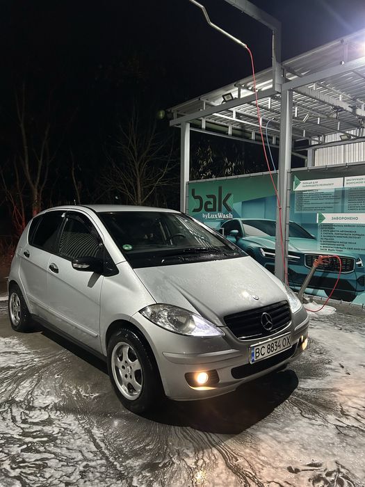 Мерседес А180 по низу ринку