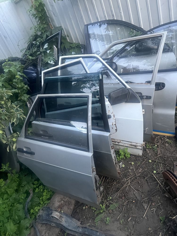 Крышка  багажник ваз 21099