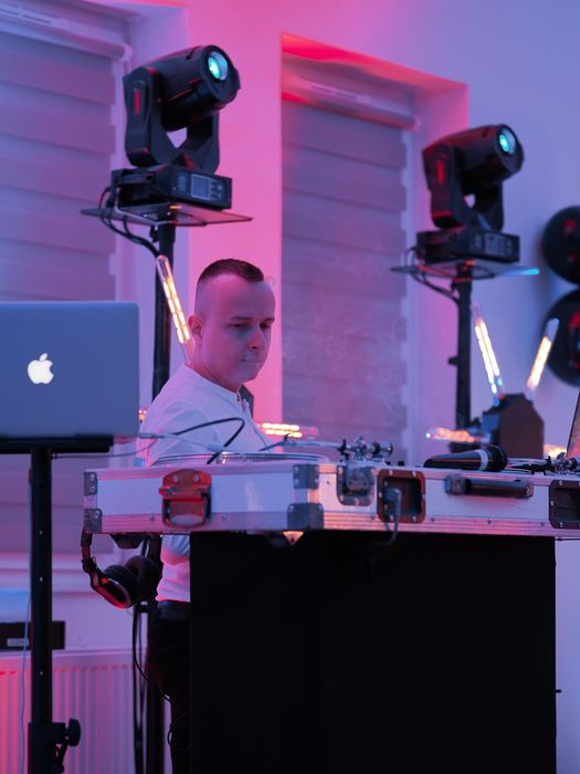 DJ MATRYKS - Wesela, Studniówki, 18stki, Imprezy okolicznościowe