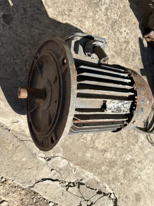 Электромотор разный