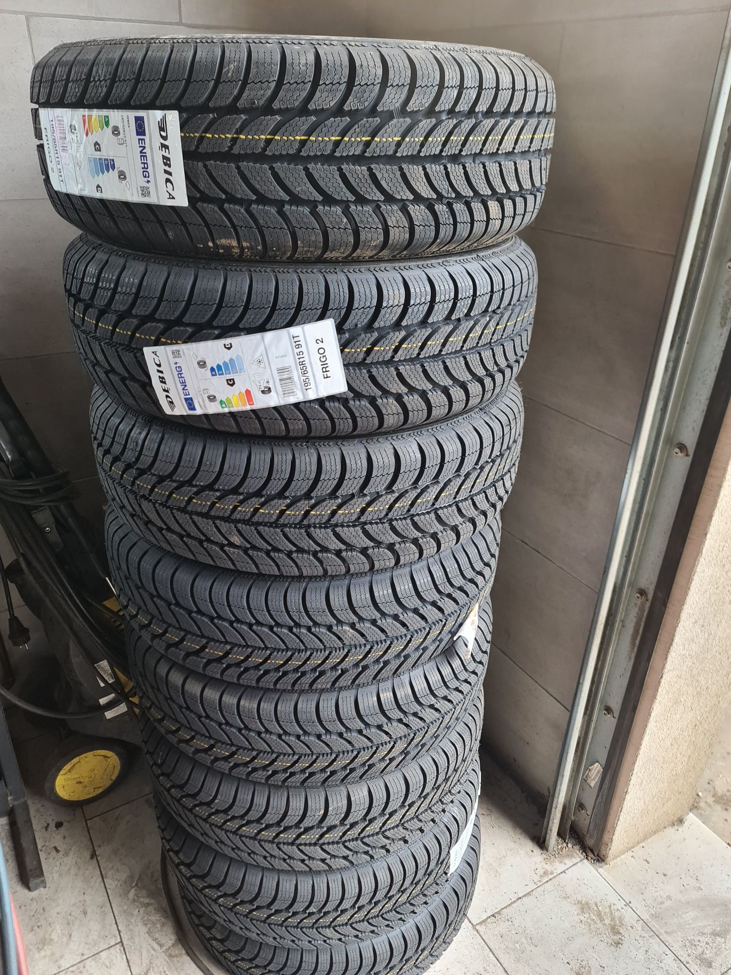 Opona zimowa Dębica Frigo 2 195/65r15 2023r