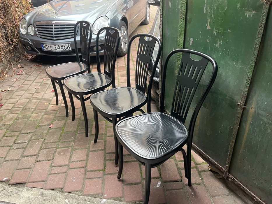 4x Gięte Krzesło FAMEG Radomsko A-8526 Thonet + STÓŁ, Klasyka designu
