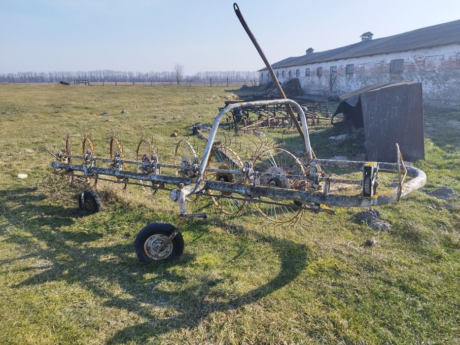Продам граблі-ворошилки Сонечко