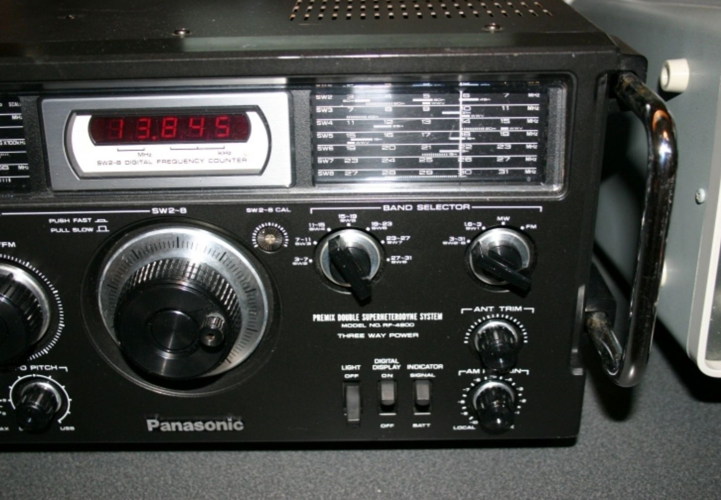 Panasonic DR 48 Японский всеволновый радио-ресивер.