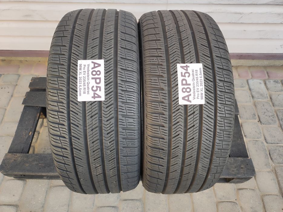 2023 Dot 235.45.18 dwie Vredestein Quatrac Pro EV