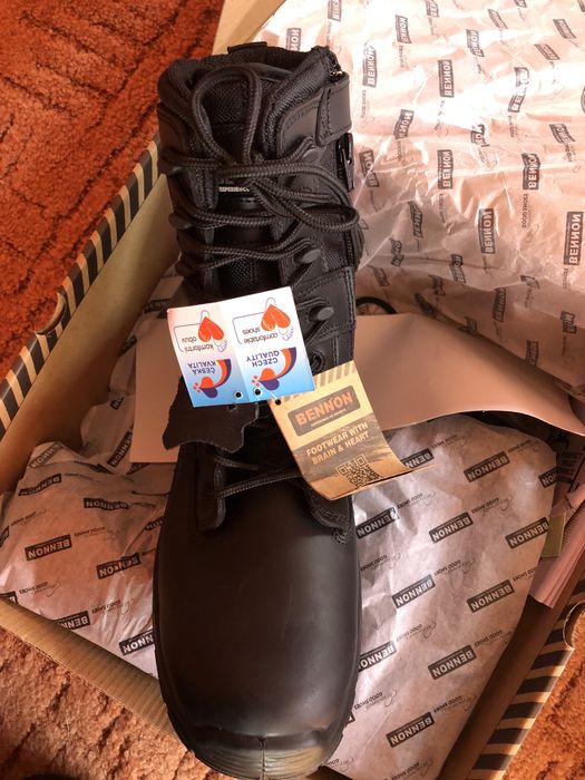 Продам нові берци