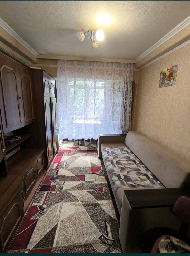Здається кімната.м.Лісова,Чернігівська.Без господарів!