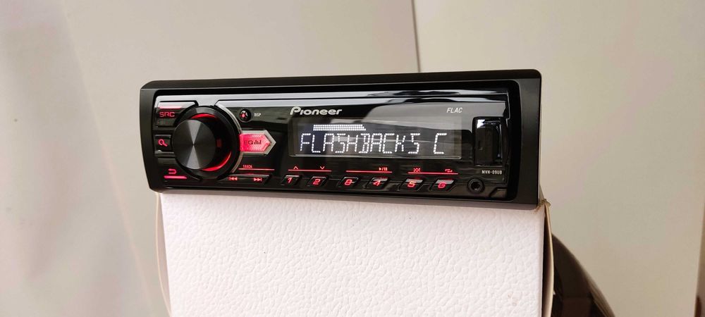 Pioneer MVH-09UB с блютузом в идеале!
