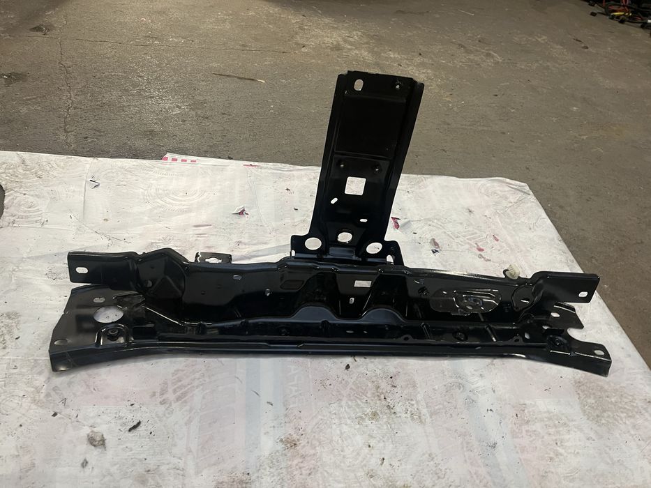 pas przedni wzmocnienie Dacia, Jogger