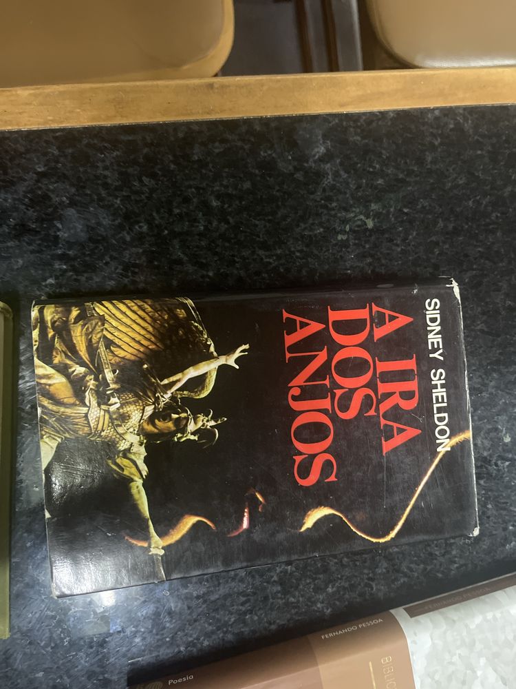 Varios livros autores diferentes