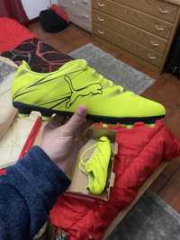 Chuteiras puma eletrick  lime