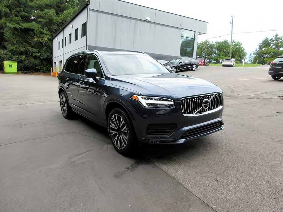Volvo XC90 T6      2021