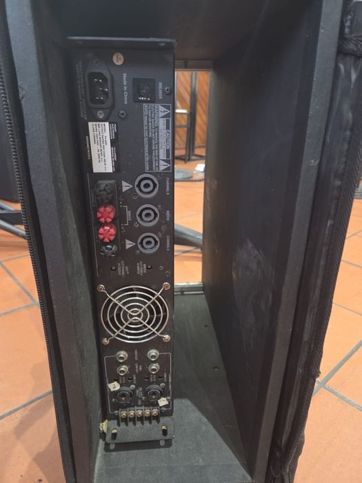 Vendo conjuto colunas e ampleficador