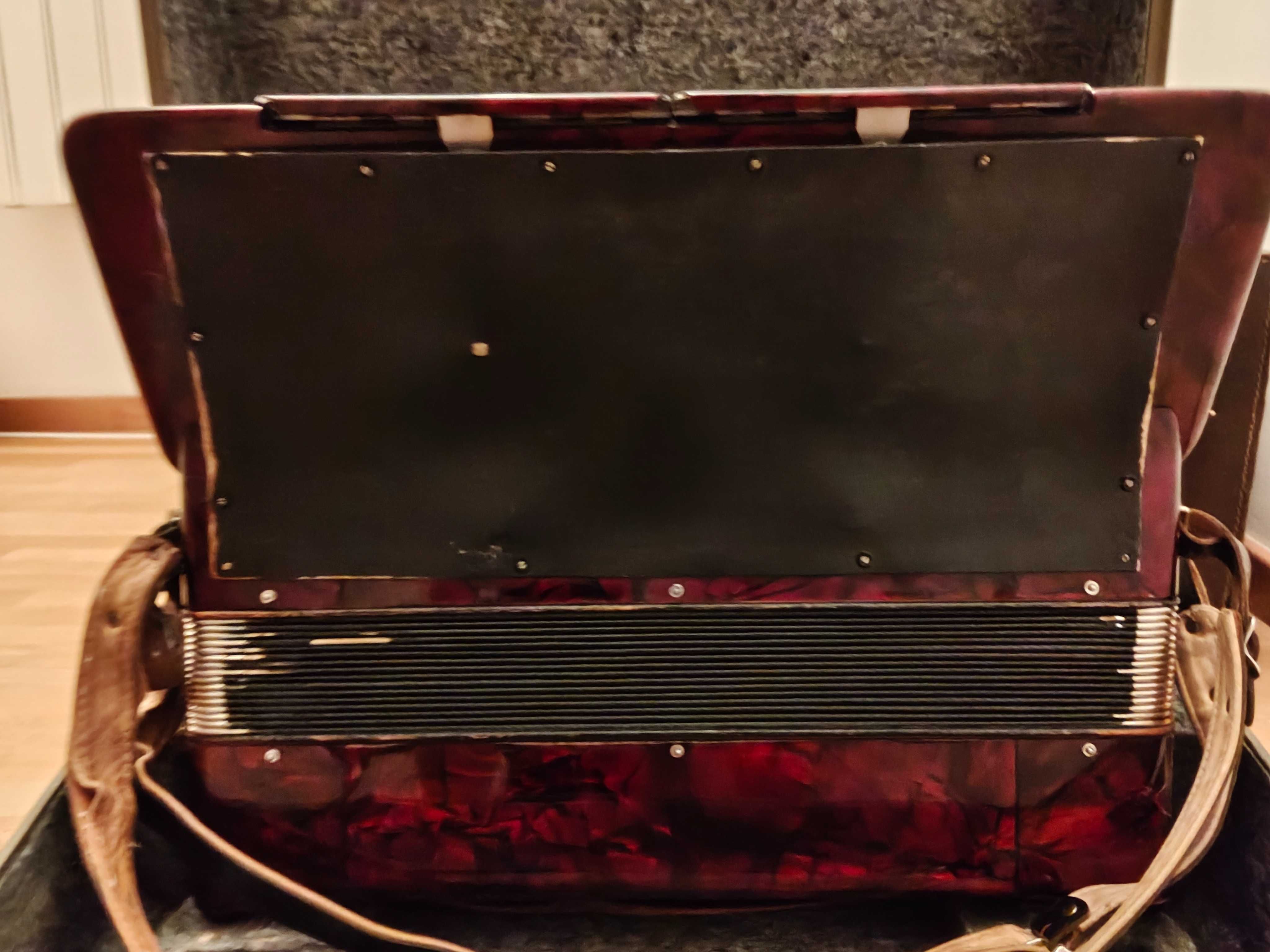 Akordeon HOHNER Verdi III B5
