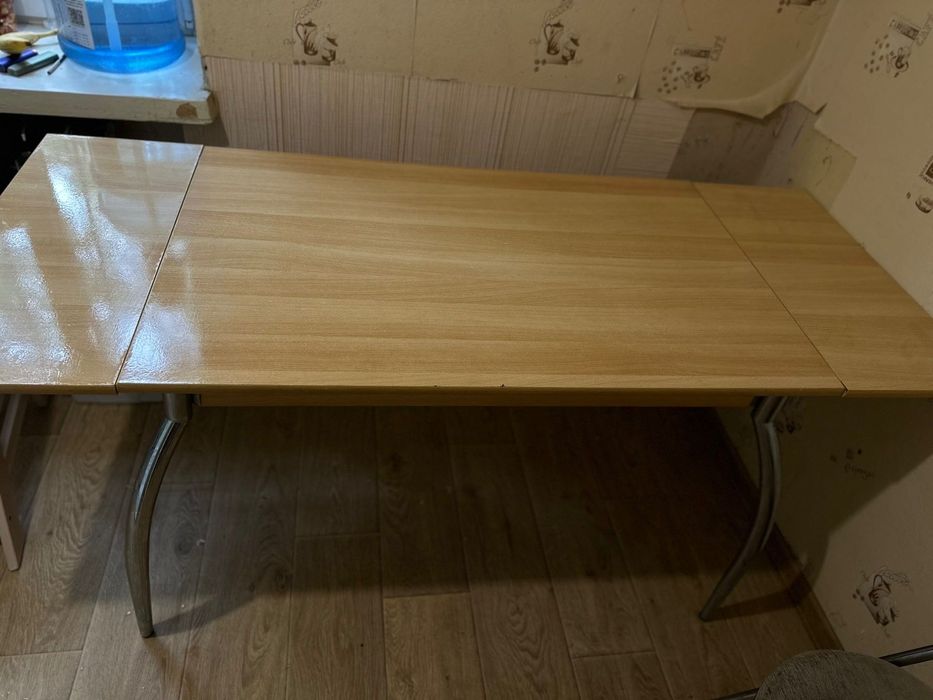 Продам стіл кухонний розкладний